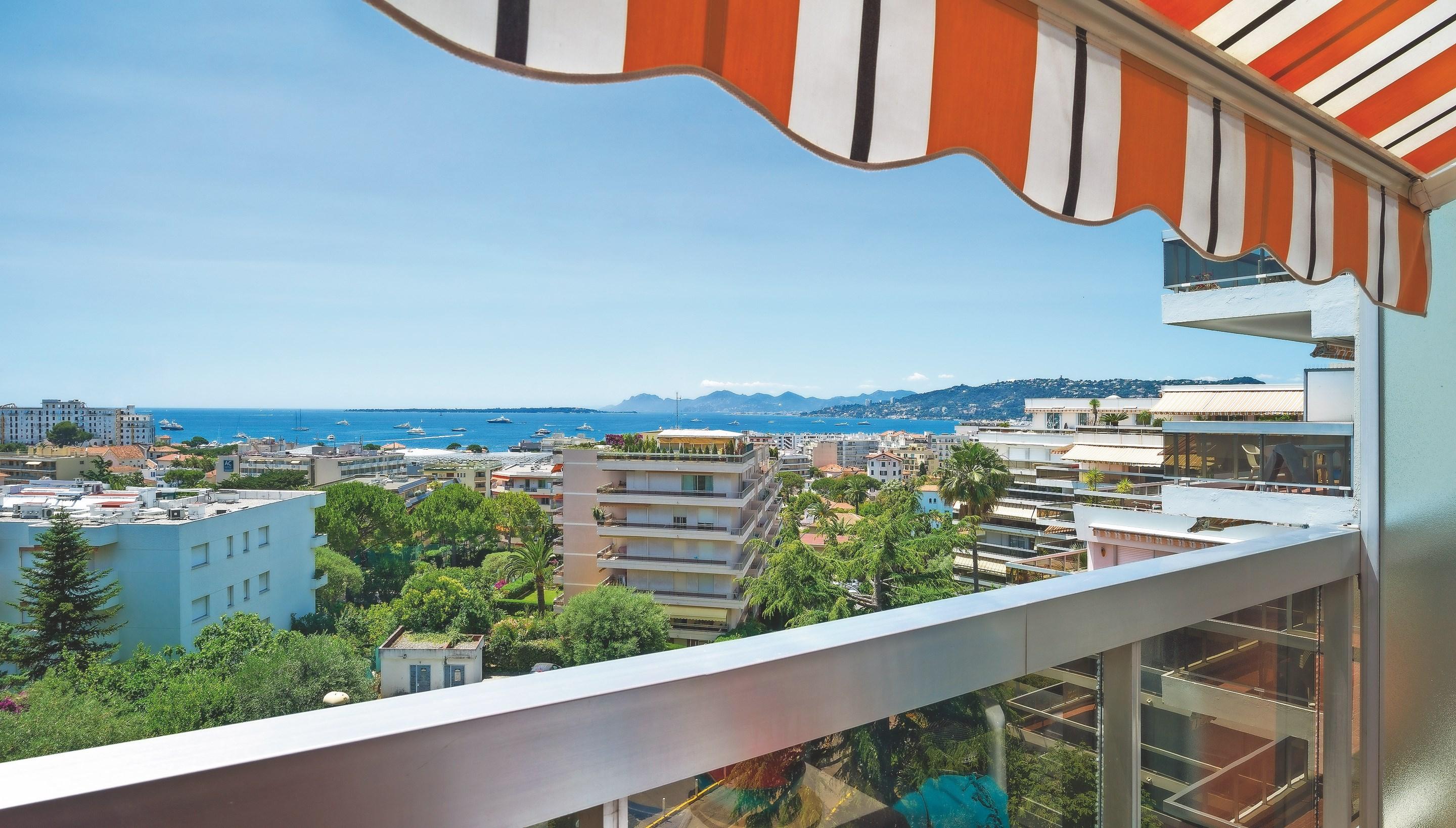 Residence Pierre & Vacances La Rostagne Juan-les-Pins Exterior photo