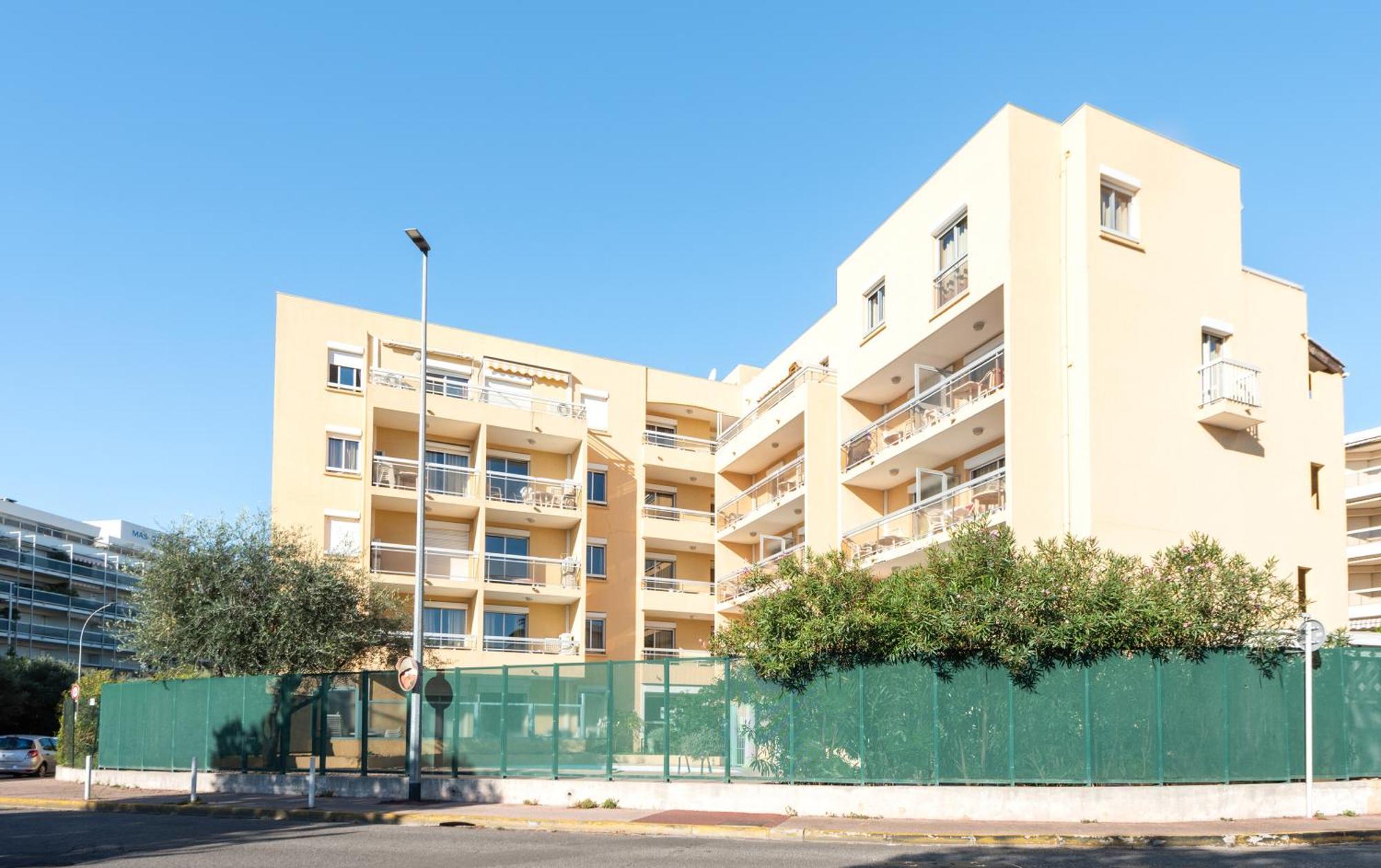 Residence Pierre & Vacances La Rostagne Juan-les-Pins Exterior photo