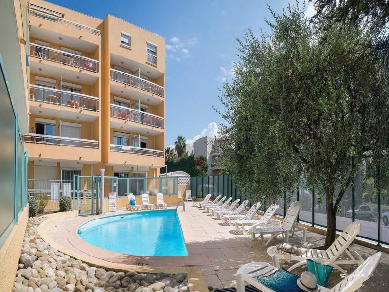 Residence Pierre & Vacances La Rostagne Juan-les-Pins Exterior photo